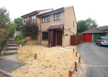 3 Bedrooms Semi-detached house for sale in Charlbury Close, Bracknell RG12