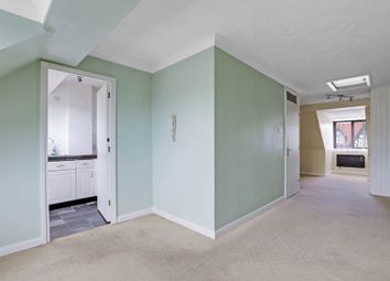 03-E400Jhhgll - 6 Kestrell House - 7-Small