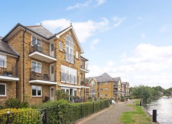 Thumbnail 2 bedroom flat for sale in Swan Walk, Shepperton