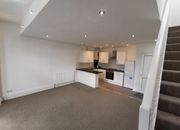 Thumbnail 1 bed flat to rent in Palmerston Crescent, Palmers Green