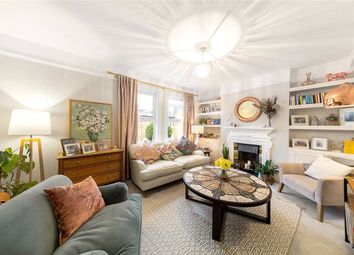 Thumbnail Flat to rent in Oxford Gardens, Chiswick