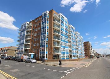 3 Bedrooms Flat for sale in Kingsway, Hove BN3