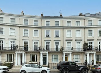Thumbnail Flat for sale in Royal Crescent, Holland Park