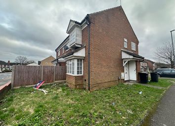 Thumbnail Terraced house for sale in Dorrington Close, Luton