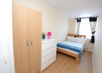 1 Bedrooms Flat to rent in The Quaterdeck, Westferry Road, London E14