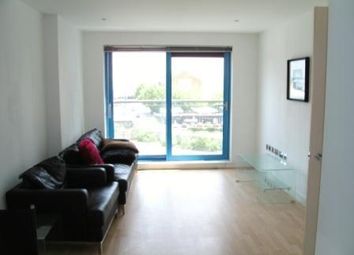 Thumbnail Flat to rent in Western Gateway, London