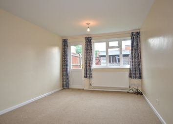 3 Bedrooms Terraced house to rent in Fleming Close, Arborfield, Reading RG2