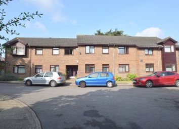 Thumbnail 2 bed flat for sale in Clarence Road, Windsor, Berkshire