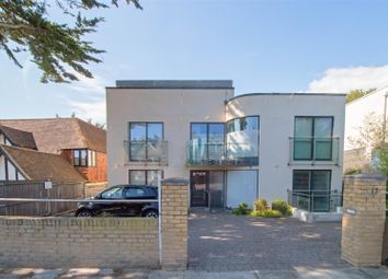 Thumbnail Flat for sale in The Upper Drive, Hove