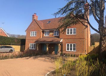 Thumbnail Semi-detached house to rent in Marlow Road, Lane End, High Wycombe