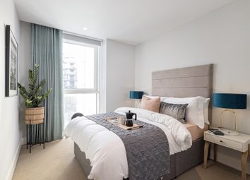 3 bed flat for sale in Bream Close, London N17