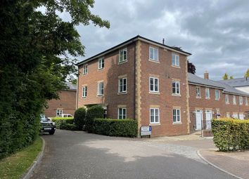 Thumbnail 2 bedroom flat for sale in Malmesbury Gardens, Winchester