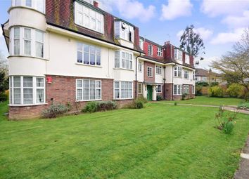 2 Bedrooms Flat for sale in Whitehall Road, Chingford, London E4