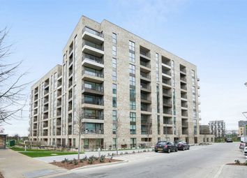 1 Bedrooms Flat for sale in Lakeside Drive, Park Royal, London NW10