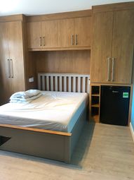 1 Bedroom End terrace house for rent