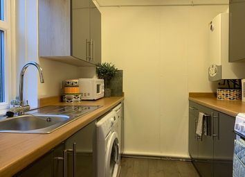 Thumbnail 2 bed flat to rent in Kings Crescent, Aberdeen