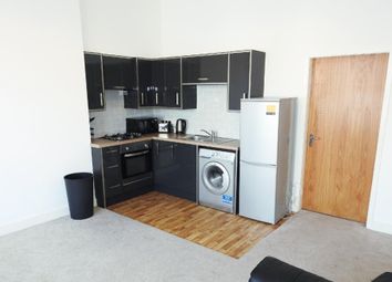 Thumbnail 1 bed flat to rent in Holderness Road, Hull