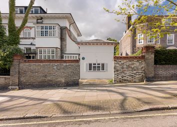 Thumbnail Town house for sale in Carlton Hill, London