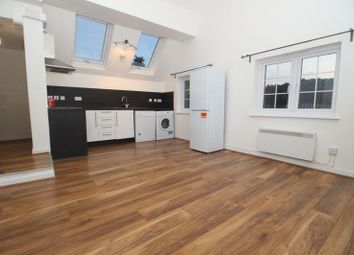 Thumbnail Flat to rent in Ford Street, High Wycombe