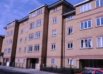 2 Bedrooms Flat to rent in Centurion Court, Rushgrove Street, Woolwich SE18