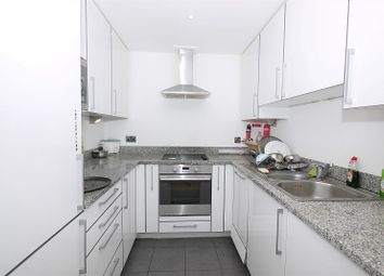 1 Bedrooms  to rent in Western Gateway, Custom House, London. E16