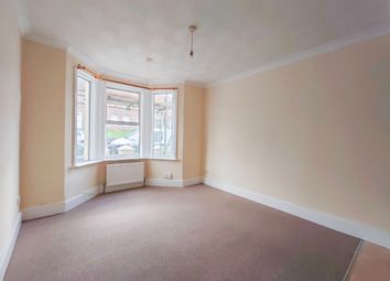 Thumbnail Flat to rent in Queens Park Road, Brighton