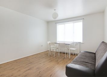 2 Bedrooms Flat for sale in Winchester Court, 242 Billet Road, London E17