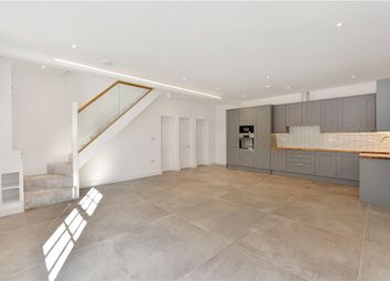 3 Bedrooms  to rent in Bryanston Mews West, London W1H
