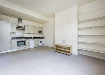 2 Bedrooms Flat to rent in Old Station Way, Clapham, London SW4