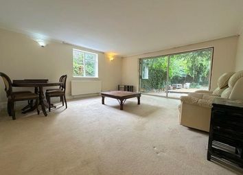 Thumbnail Flat to rent in Oakleigh Park South, London
