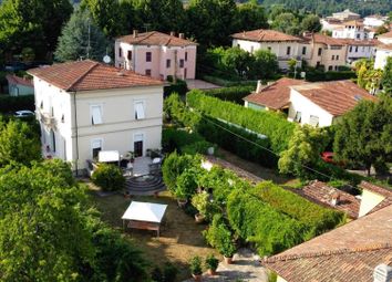 Thumbnail 4 bed villa for sale in Barga, Toscana, Italy