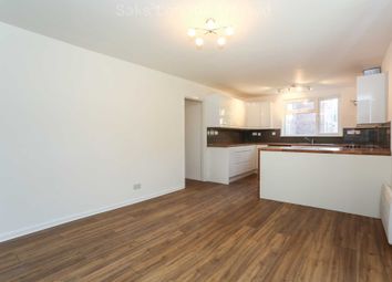 2 Bedrooms Flat to rent in Knighton Park Road, Sydenham SE26