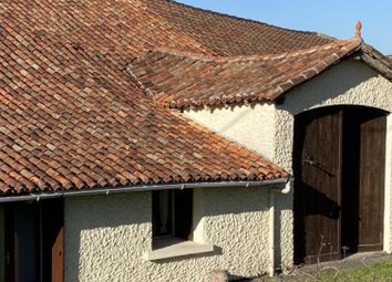Thumbnail 4 bed country house for sale in Chalais, Charente, France - 16210