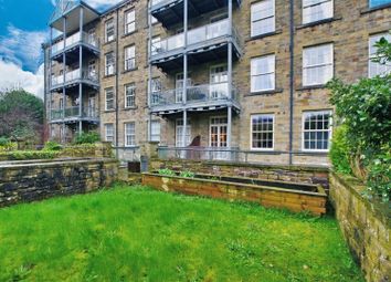 Halifax - 2 bed flat for sale