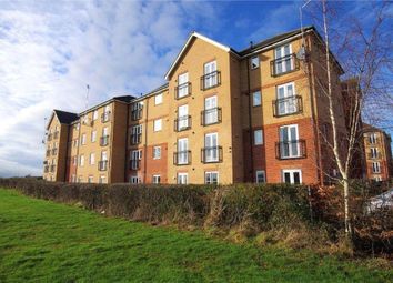 Thumbnail Flat to rent in Twickenham Close, Swindon
