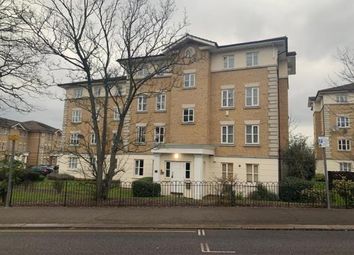 2 Bedrooms Flat for sale in Romford, Havering, United Kingdom RM1
