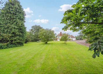 Thumbnail 4 bed detached house for sale in Heath Road, Great Brickhill, Buckinghamshire