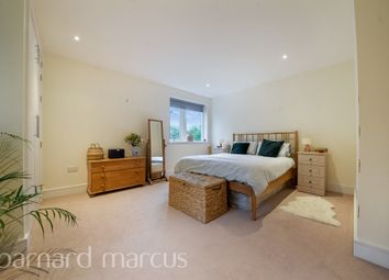 Thumbnail 2 bedroom flat for sale in Courland Grove, London