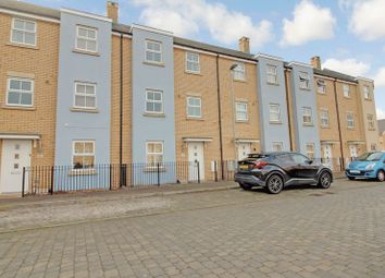4 Bedroom Town house for rent