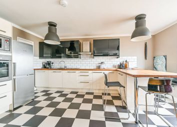 Thumbnail 2 bedroom flat for sale in Bramlands Close, Clapham Junction, London
