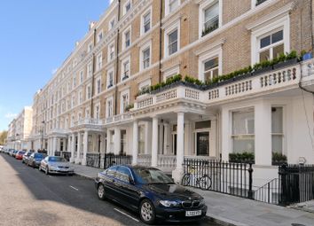 Thumbnail 3 bed flat to rent in Elvaston Place, South Kensington, London