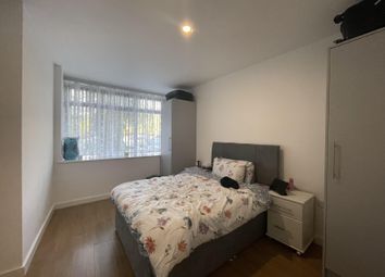 Thumbnail Flat to rent in Fitzwilliam House, Southall