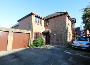 2 Bedroom Detached house for rent