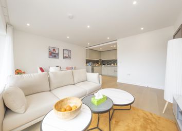 Thumbnail Flat to rent in Holland House, Parrs Way, London