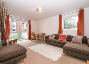 2 Bedrooms Flat to rent in Ravensmede Way, Chiswick, London W4