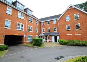 1 Bedrooms Flat for sale in Worth Park Avenue, Crawley, West Sussex. RH10
