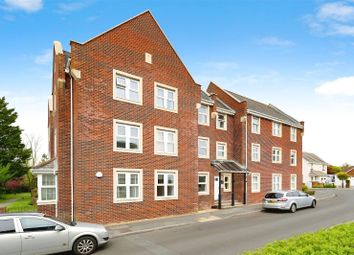 Thumbnail Flat for sale in Temeraire House, Oysell Gardens, Fareham, Hampshire