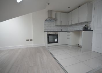 1 Bedrooms Flat to rent in Eastern Avenue, Gants Hill IG2