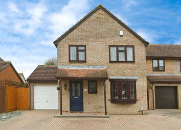 Thumbnail Detached house for sale in Finstock Close, Lower Earley, Reading