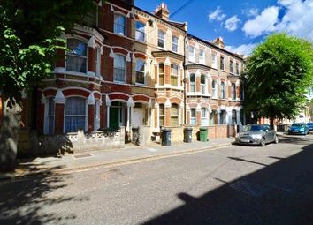 2 Bedrooms Flat to rent in St. Luke's Avenue, London SW4